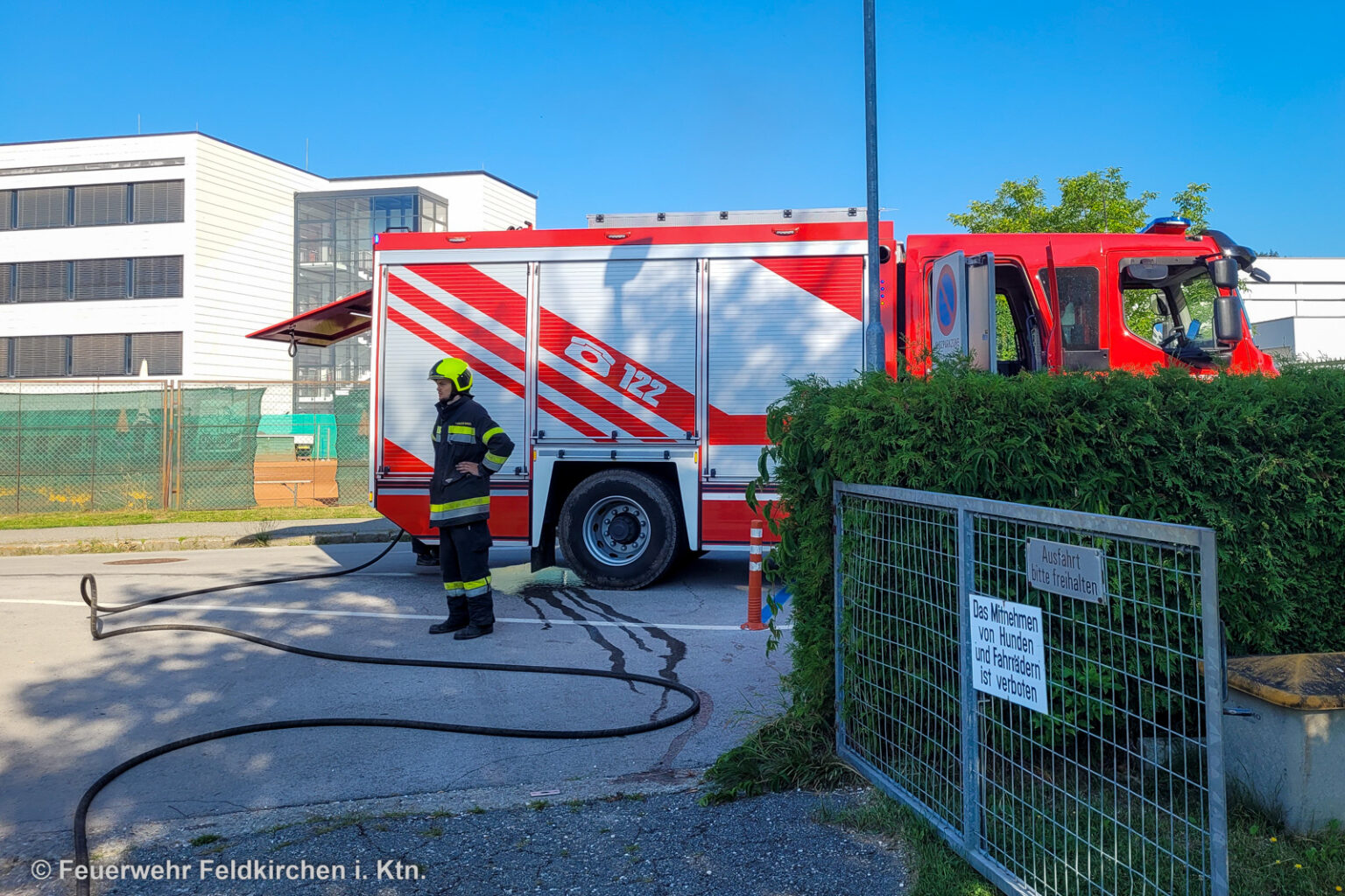 Müllcontainerbrand – Freiwillige Feuerwehr Feldkirchen I. Ktn.