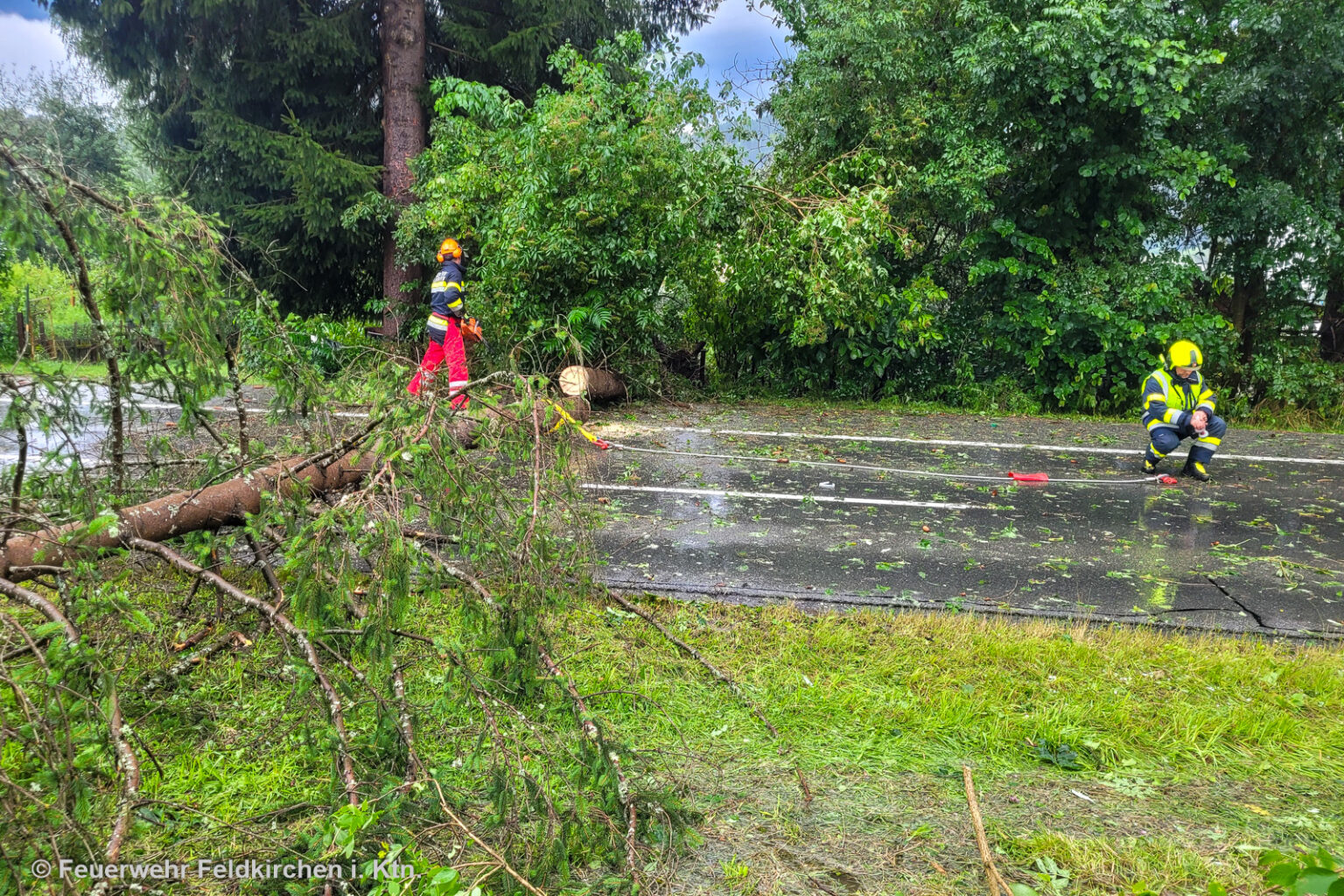 31 Einsatzstellen Nach Heftigen Unwetter – Freiwillige Feuerwehr ...